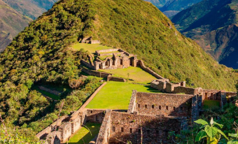Choquequirao Trek 4 Days