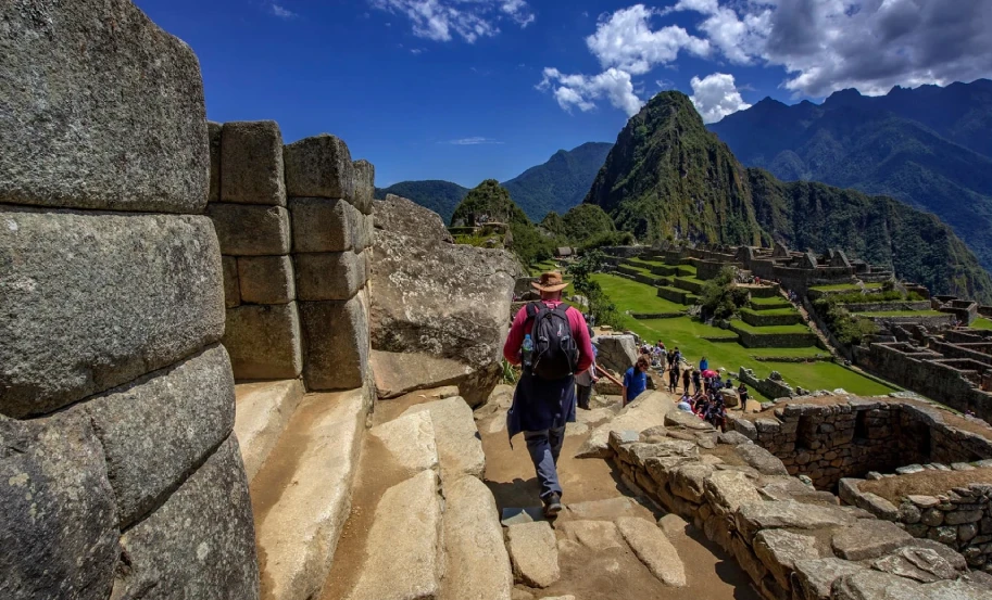 Traditional 8-Day Tour Package In Peru